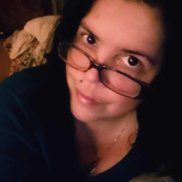 Meet your Posher, Angela - Picture 2 of 10